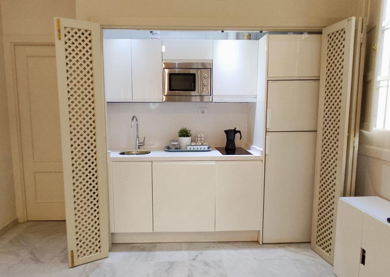 Homeyseville-Bright Apartment At Santa Cruz 4 Pax, Parking Optional ภายนอก รูปภาพ