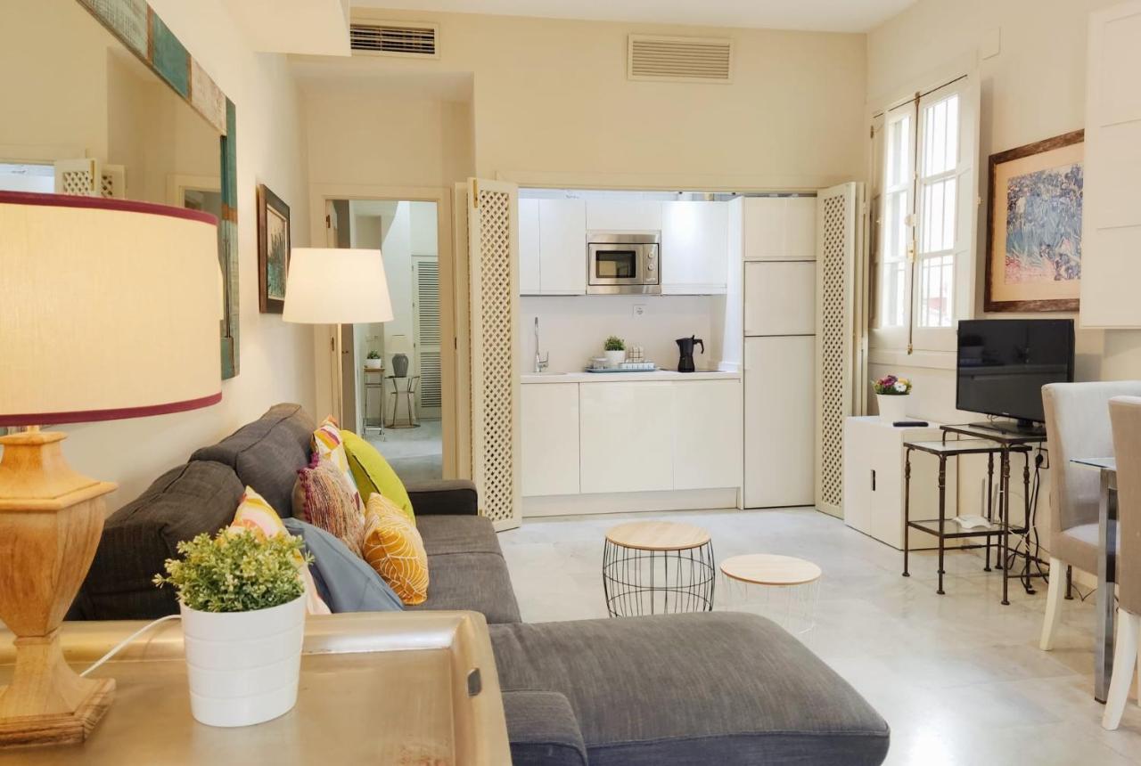 Homeyseville-Bright Apartment At Santa Cruz 4 Pax, Parking Optional ภายนอก รูปภาพ
