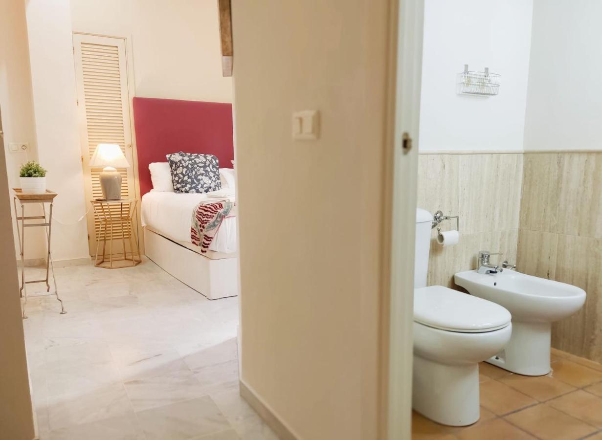 Homeyseville-Bright Apartment At Santa Cruz 4 Pax, Parking Optional ภายนอก รูปภาพ